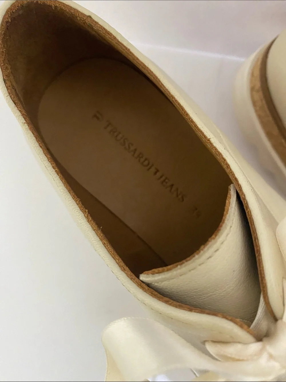 Trussardi Cream Platform Lace-Up Oxfords with Cork Midsole